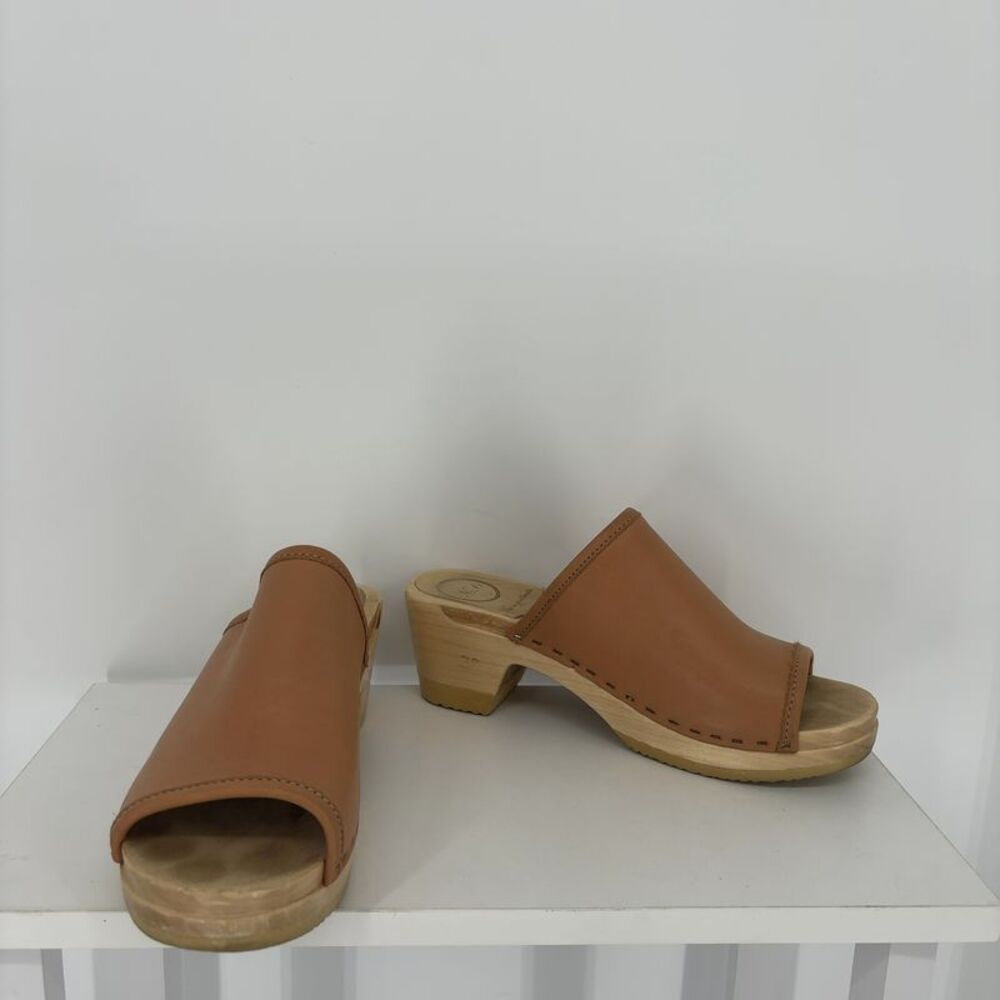 No. 6 Platform Brown Leather Clogs